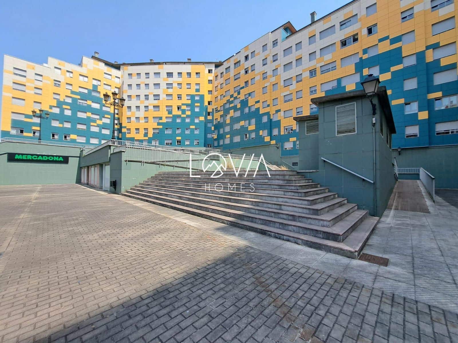 Local Commercial à vendre à Oviedo - 187 055 € (Ref: 9645783)