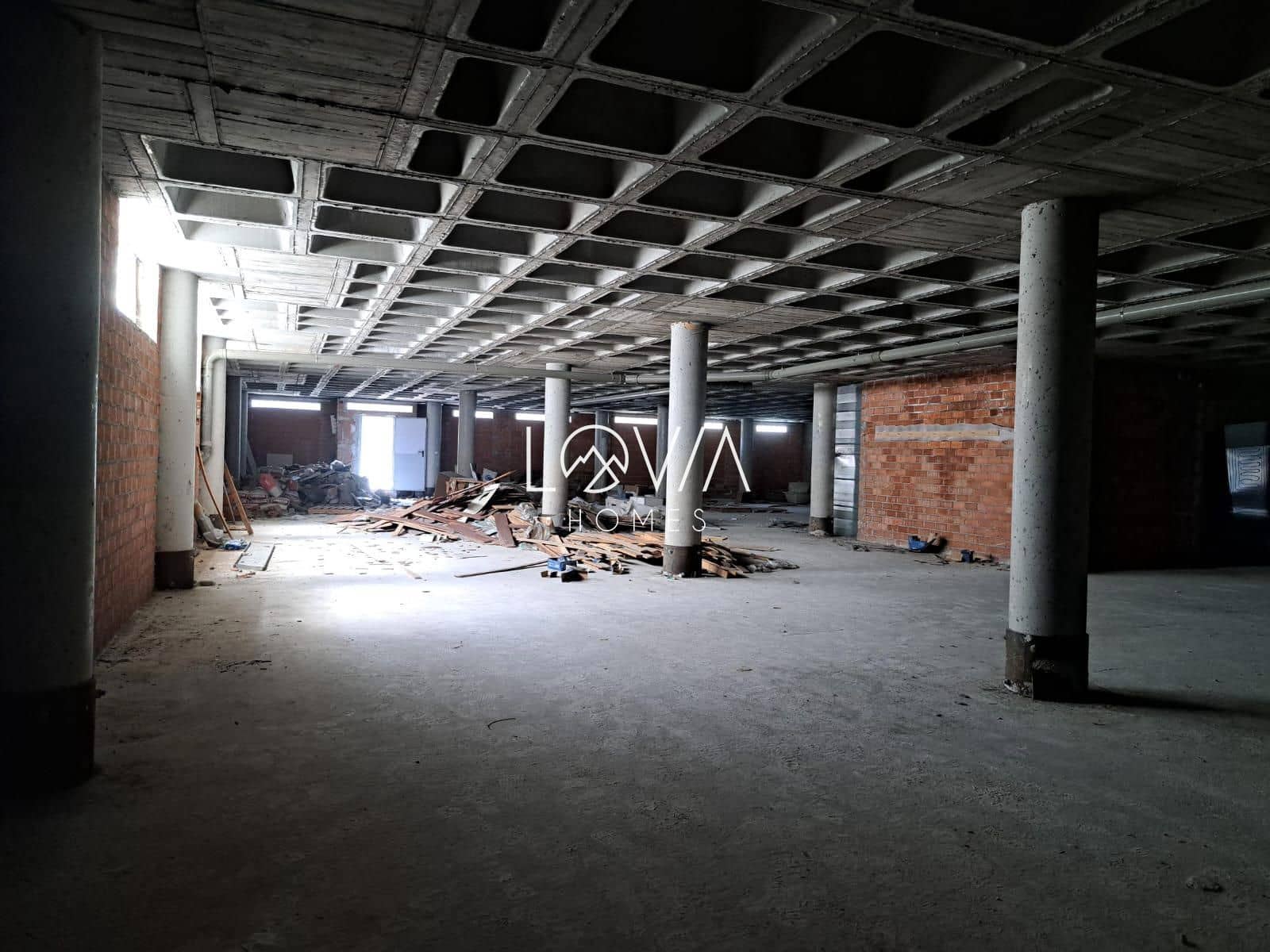 Local Commercial à vendre à Oviedo - 187 055 € (Ref: 9645783)