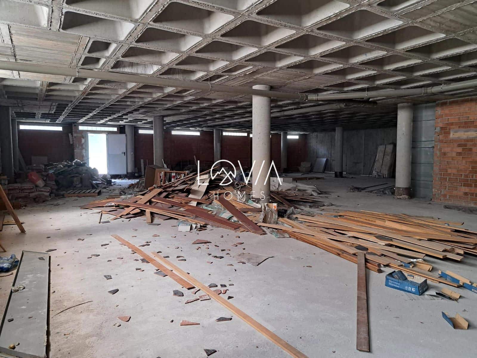 Local Commercial à vendre à Oviedo - 187 055 € (Ref: 9645783)