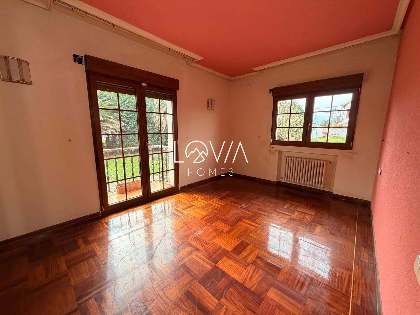 5 slaapkamer Villa te koop in Castrillon met zwembad - € 475.000 (Ref: 9665294)