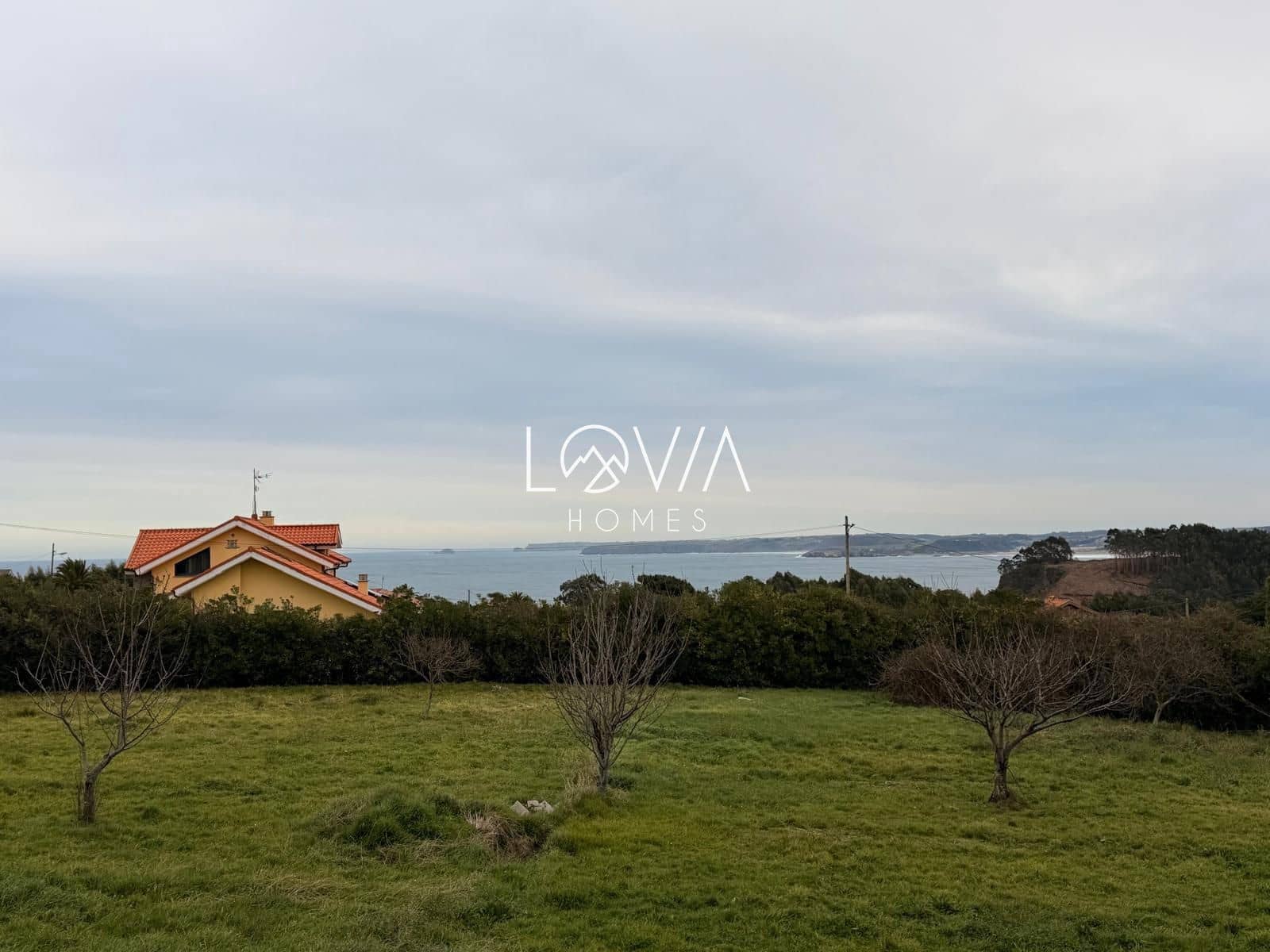 5 slaapkamer Villa te koop in Castrillon met zwembad - € 475.000 (Ref: 9665294)