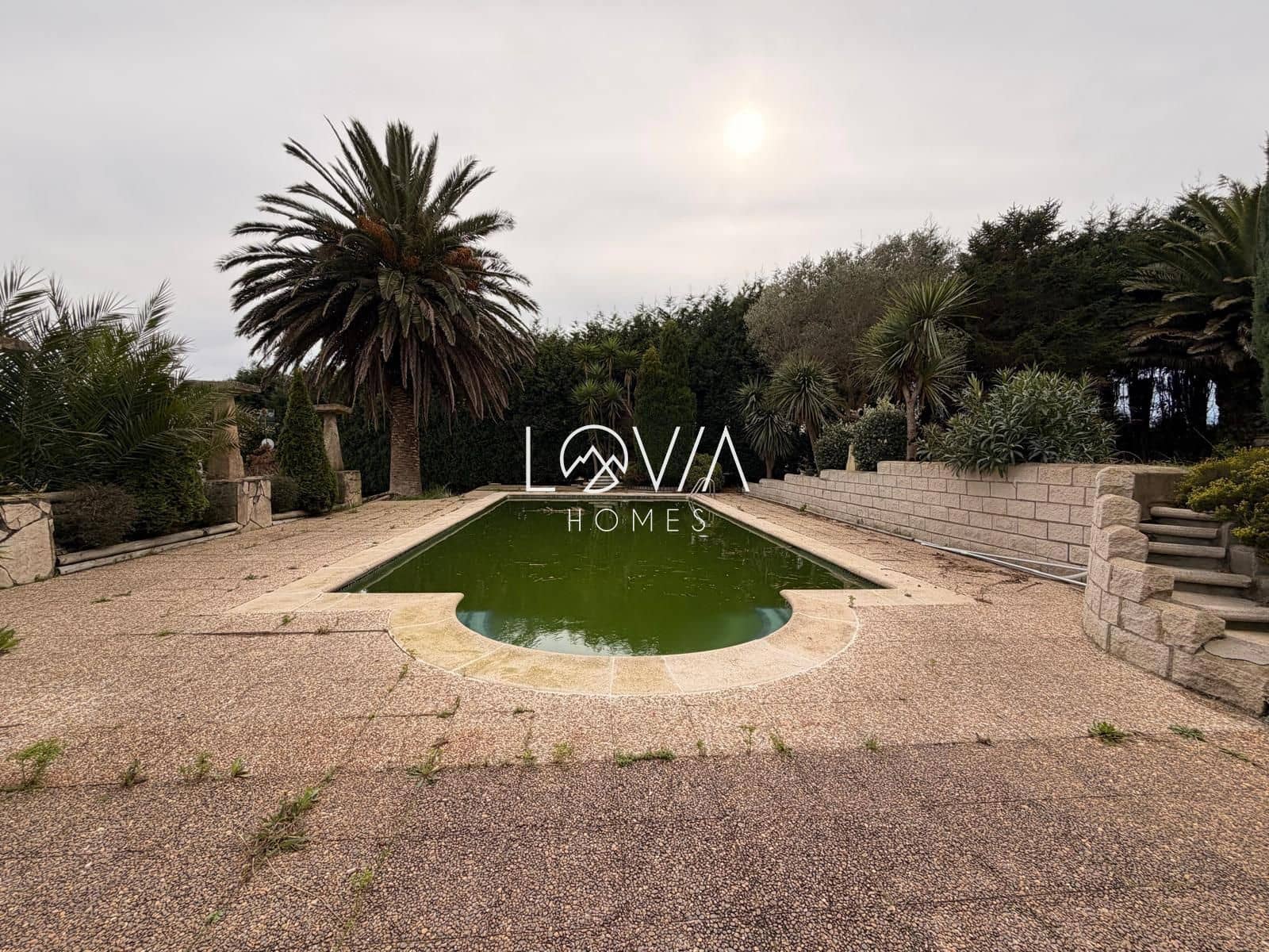 5 slaapkamer Villa te koop in Castrillon met zwembad - € 475.000 (Ref: 9665294)