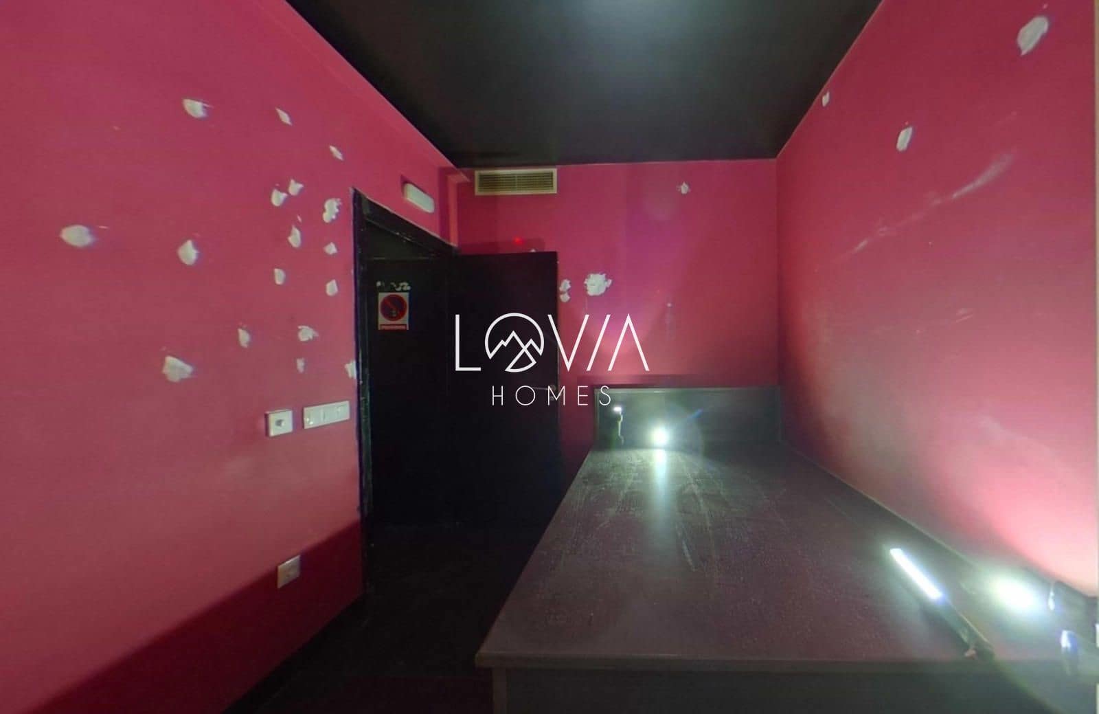 Kommersiell til salgs i Madrid by - € 565 000 (Ref: 9665519)