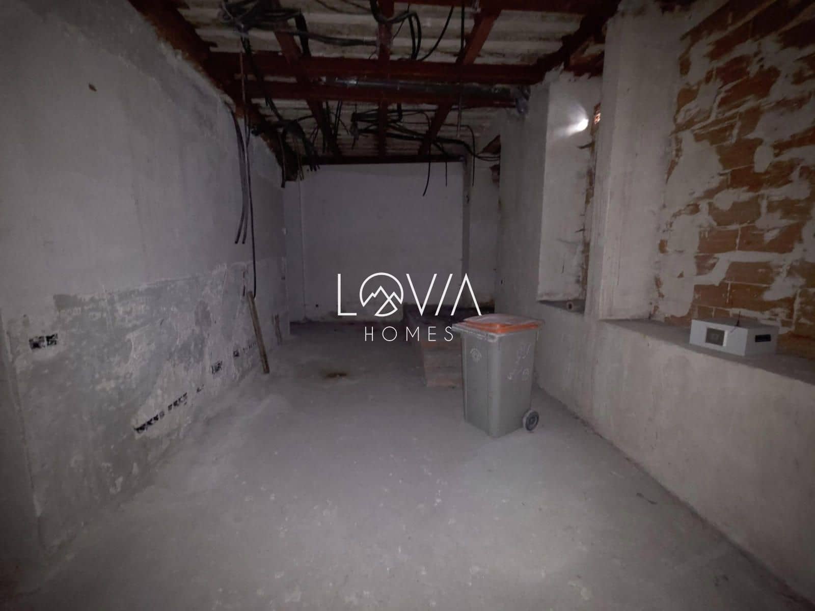 Commercial for sale in Madrid city - € 997,000 (Ref: 9679124)