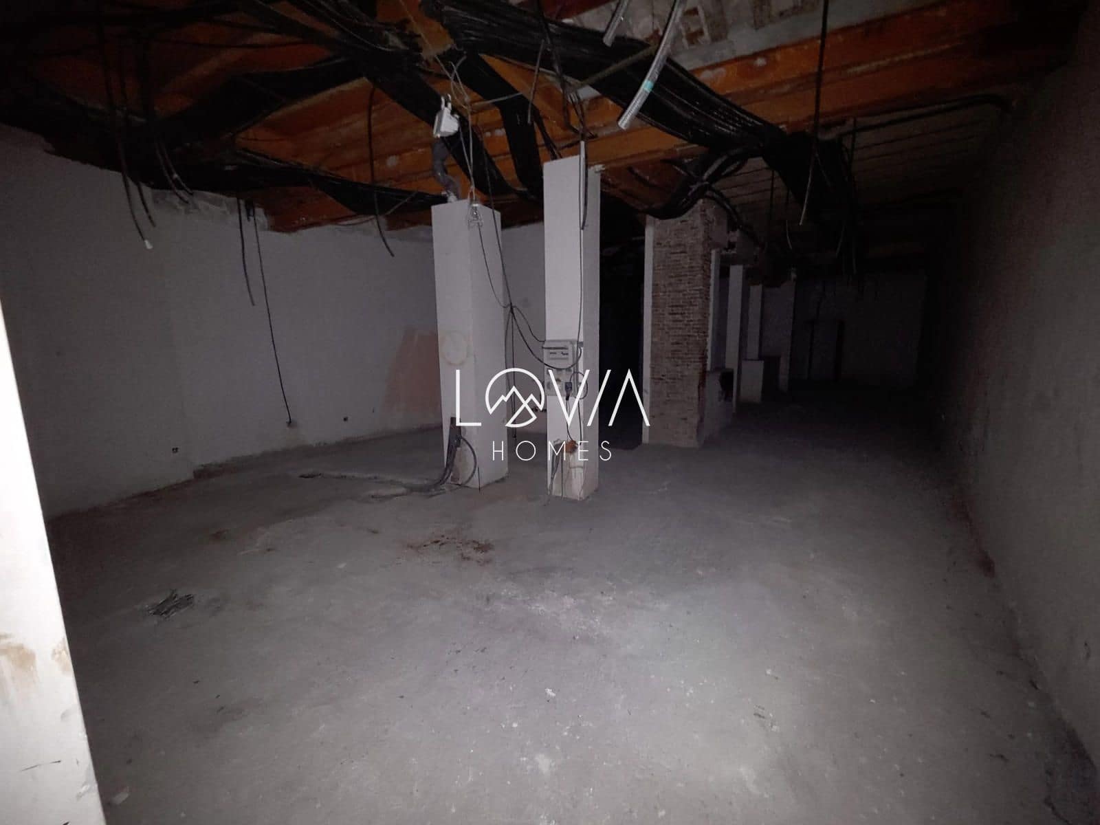 Commercial for sale in Madrid city - € 997,000 (Ref: 9679124)