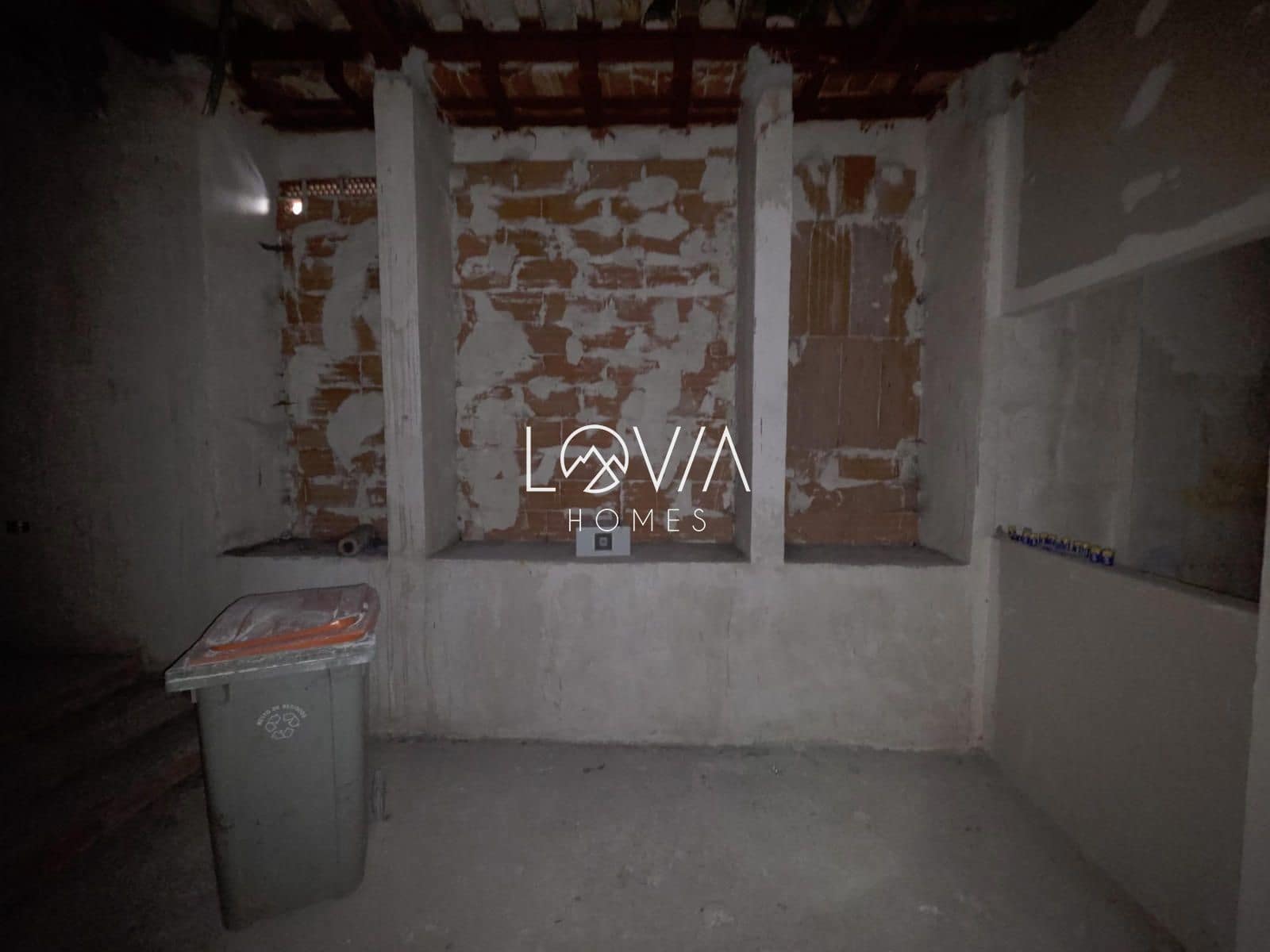 Commercial for sale in Madrid city - € 997,000 (Ref: 9679124)