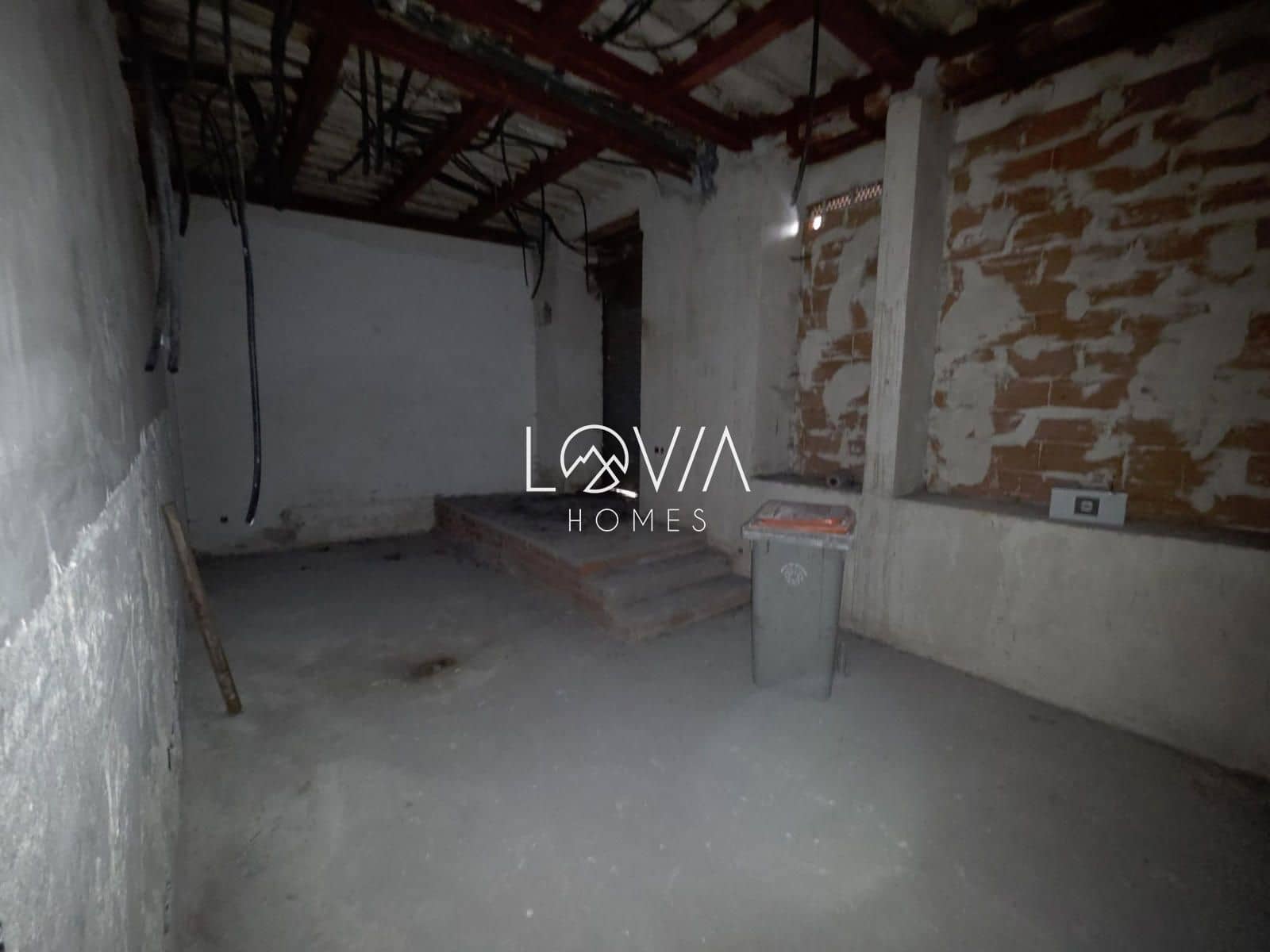 Commercial for sale in Madrid city - € 997,000 (Ref: 9679124)