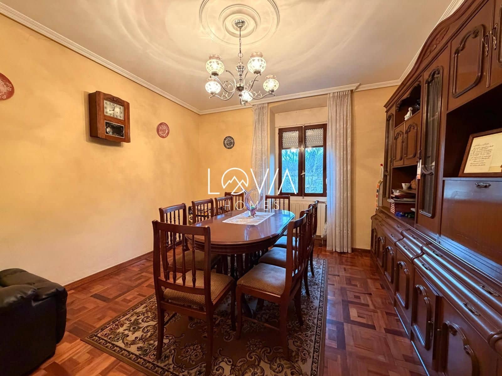 Casa de 3 habitaciones en Salas en venta - 145.000 € (Ref: 9679206)