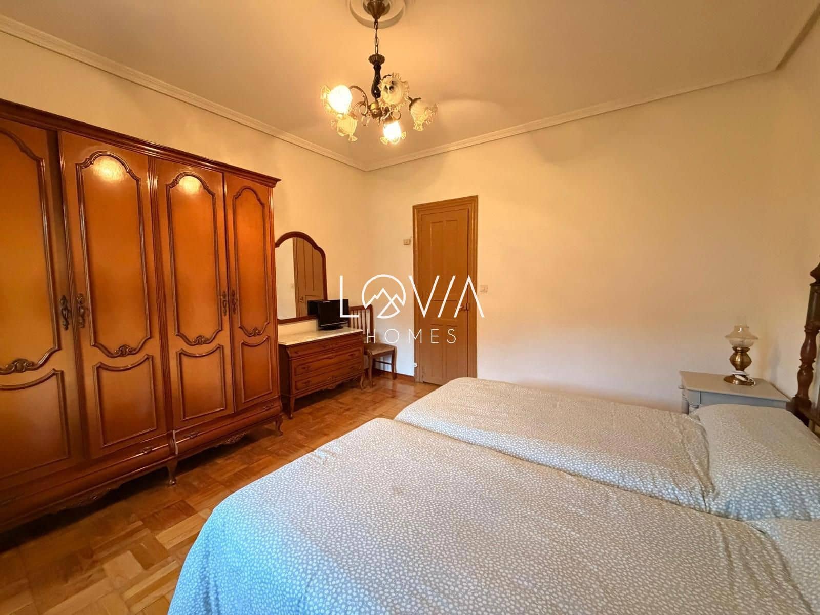 Casa de 3 habitaciones en Salas en venta - 145.000 € (Ref: 9679206)