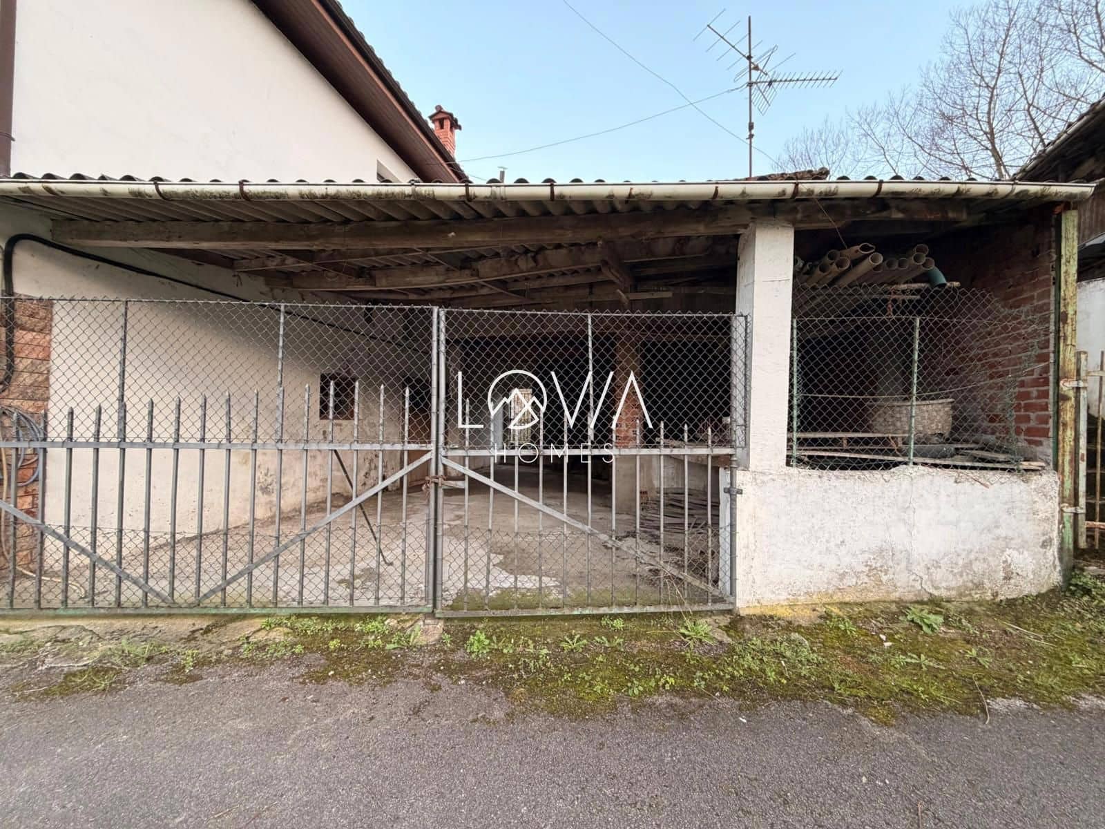 Casa de 3 habitaciones en Salas en venta - 145.000 € (Ref: 9679206)