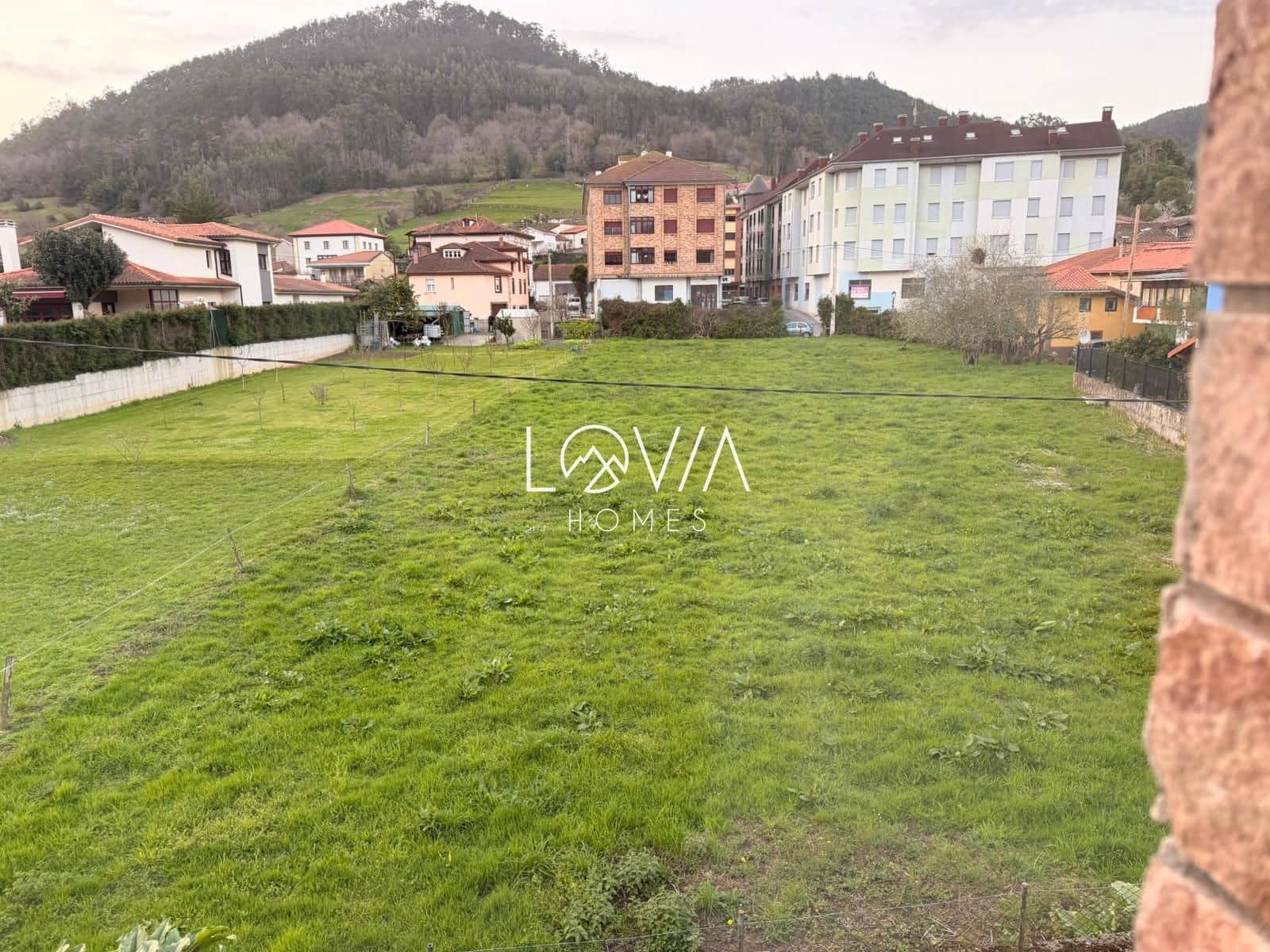 Casa de 3 habitaciones en Salas en venta - 145.000 € (Ref: 9679206)