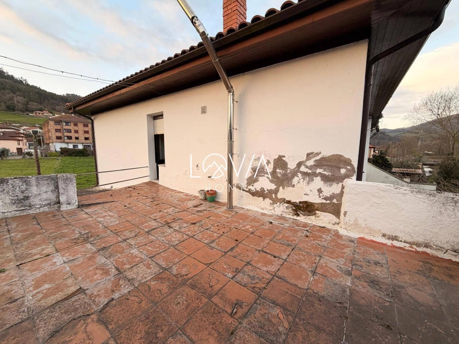 Casa de 3 habitaciones en Salas en venta - 145.000 € (Ref: 9679206)