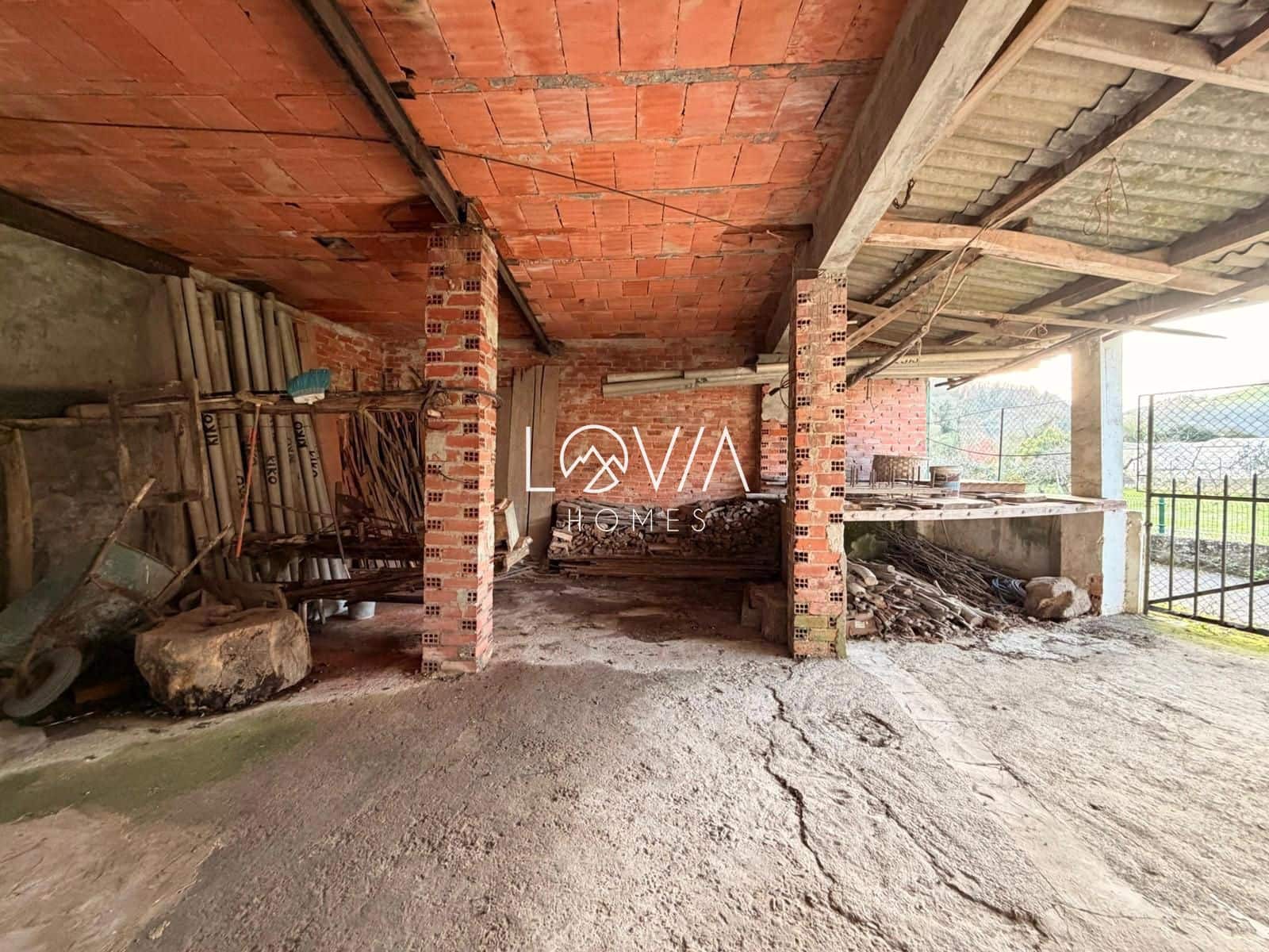 Casa de 3 habitaciones en Salas en venta - 145.000 € (Ref: 9679206)