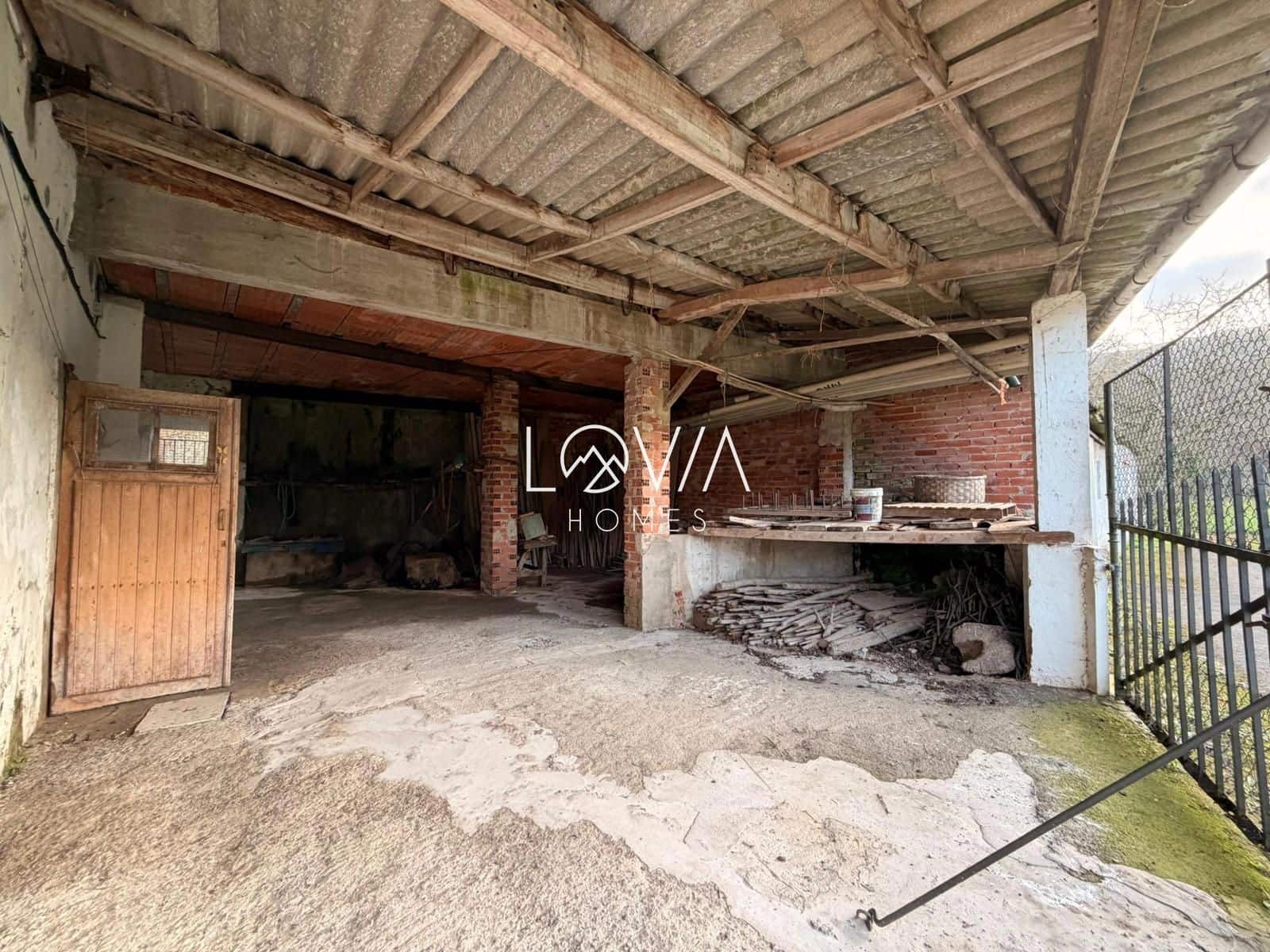 Casa de 3 habitaciones en Salas en venta - 145.000 € (Ref: 9679206)