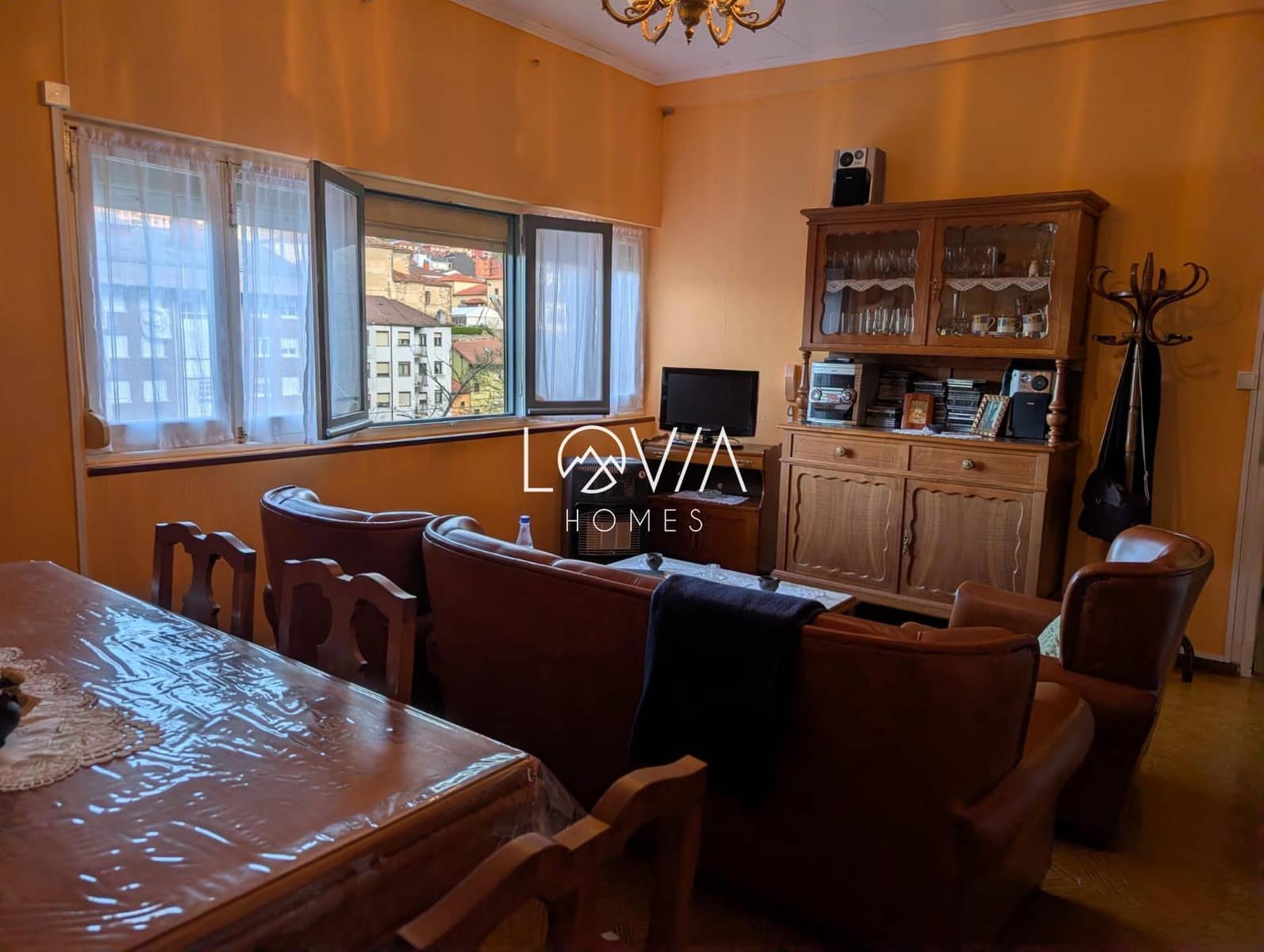 11 bedroom Villa for sale in Cangas del Narcea - € 125,000 (Ref: 9707618)