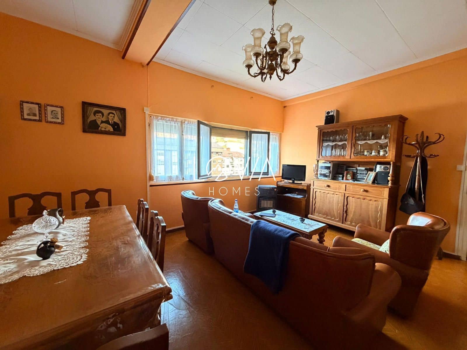 11 bedroom Villa for sale in Cangas del Narcea - € 125,000 (Ref: 9707618)