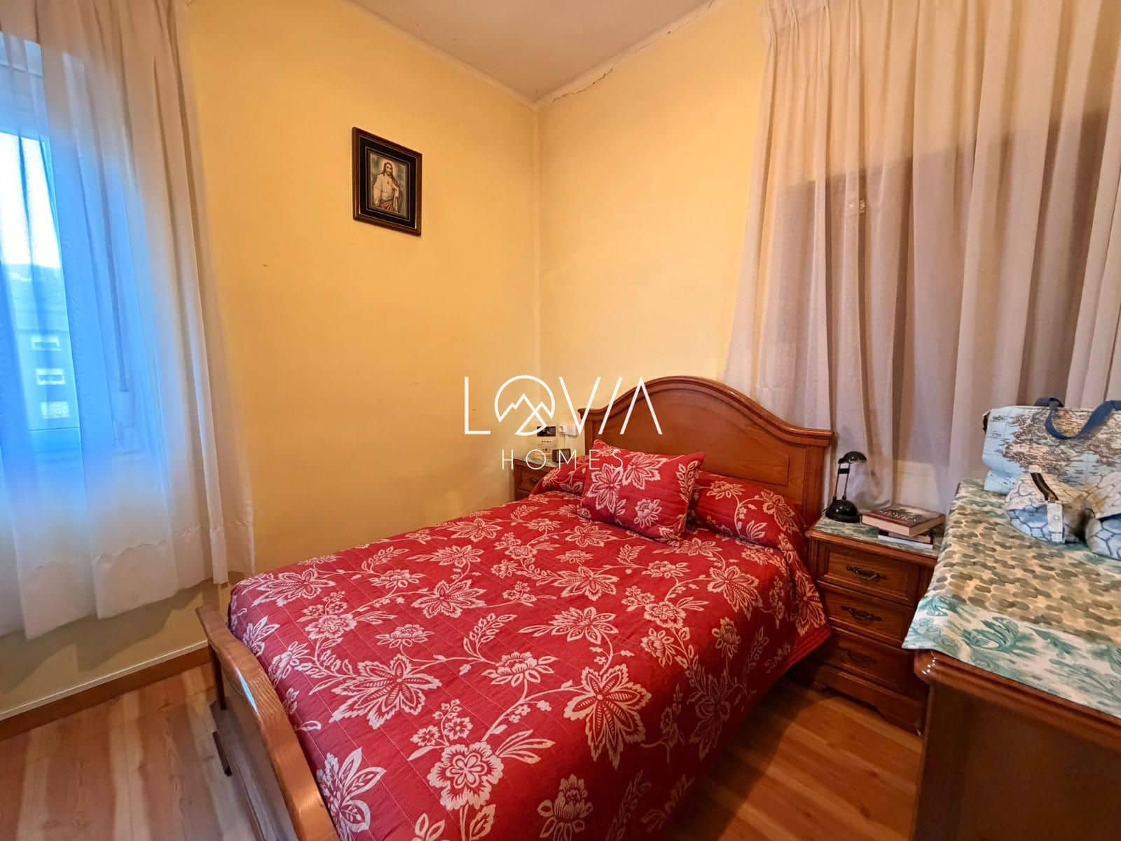 11 bedroom Villa for sale in Cangas del Narcea - € 125,000 (Ref: 9707618)