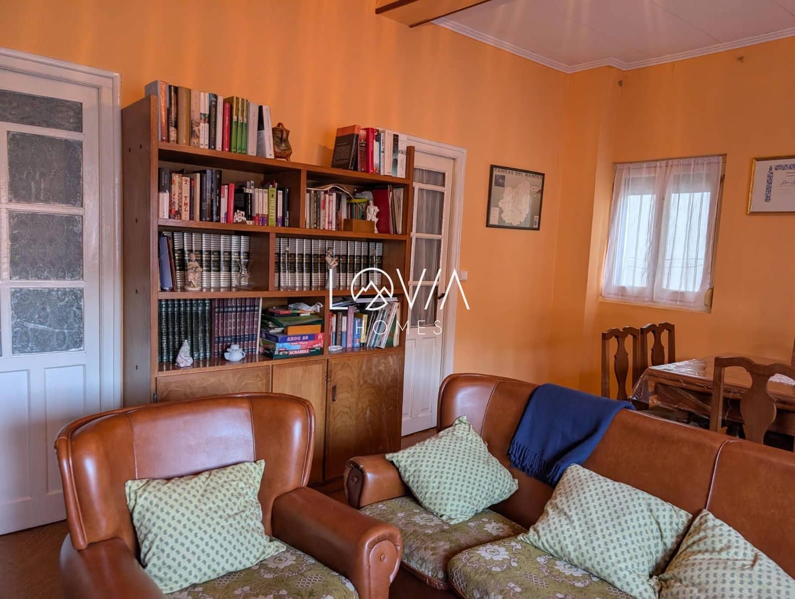 11 bedroom Villa for sale in Cangas del Narcea - € 125,000 (Ref: 9707618)