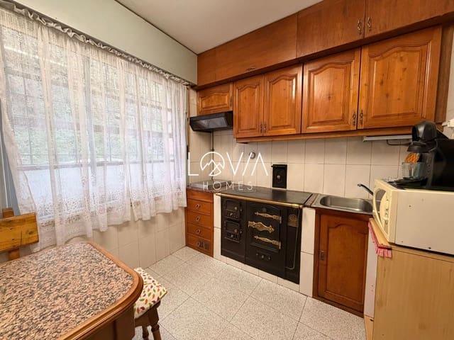 11 soveværelse Villa til salg i Cangas del Narcea - € 125.000 (Ref: 9707618)