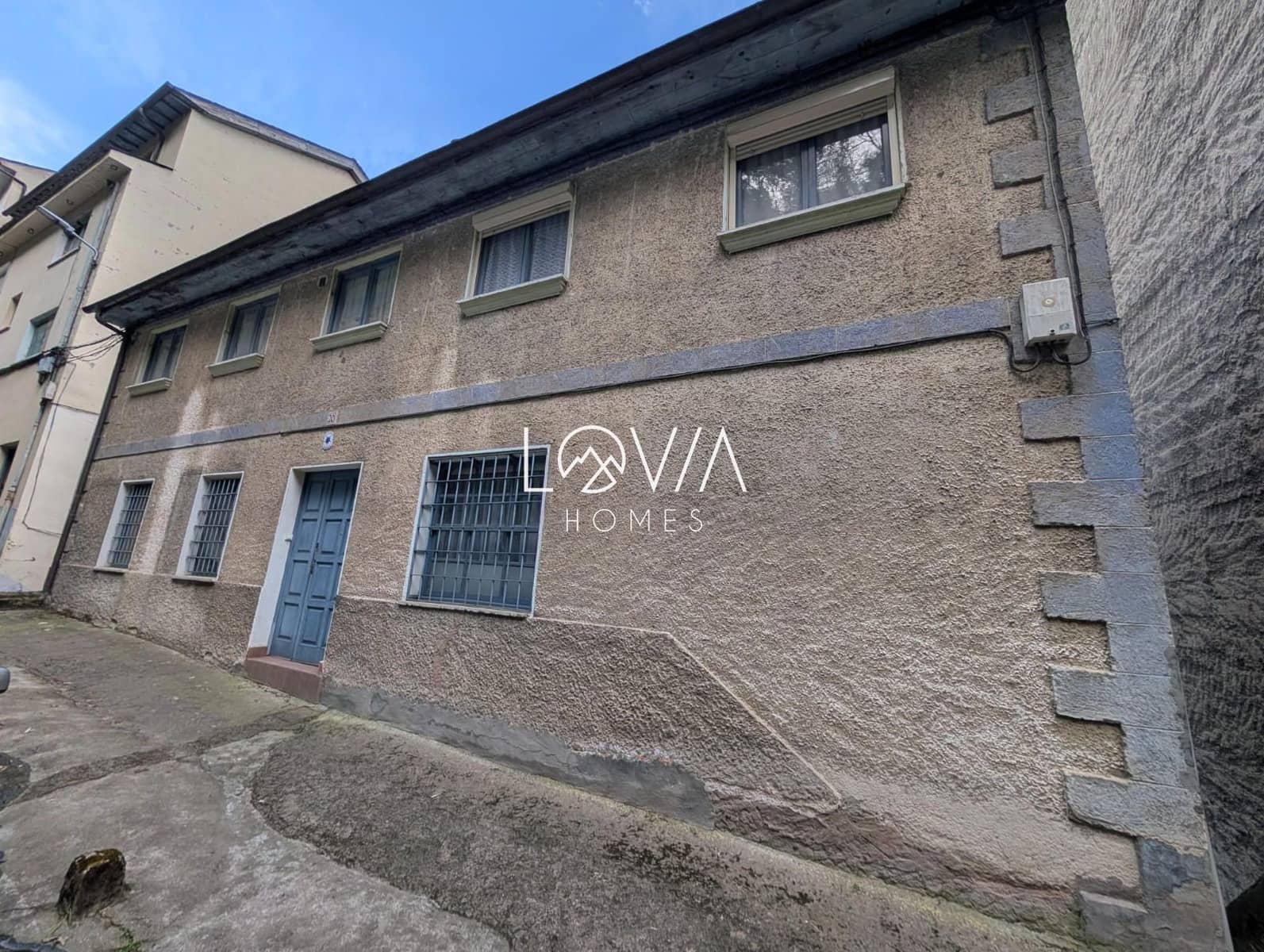 11 bedroom Villa for sale in Cangas del Narcea - € 125,000 (Ref: 9707618)