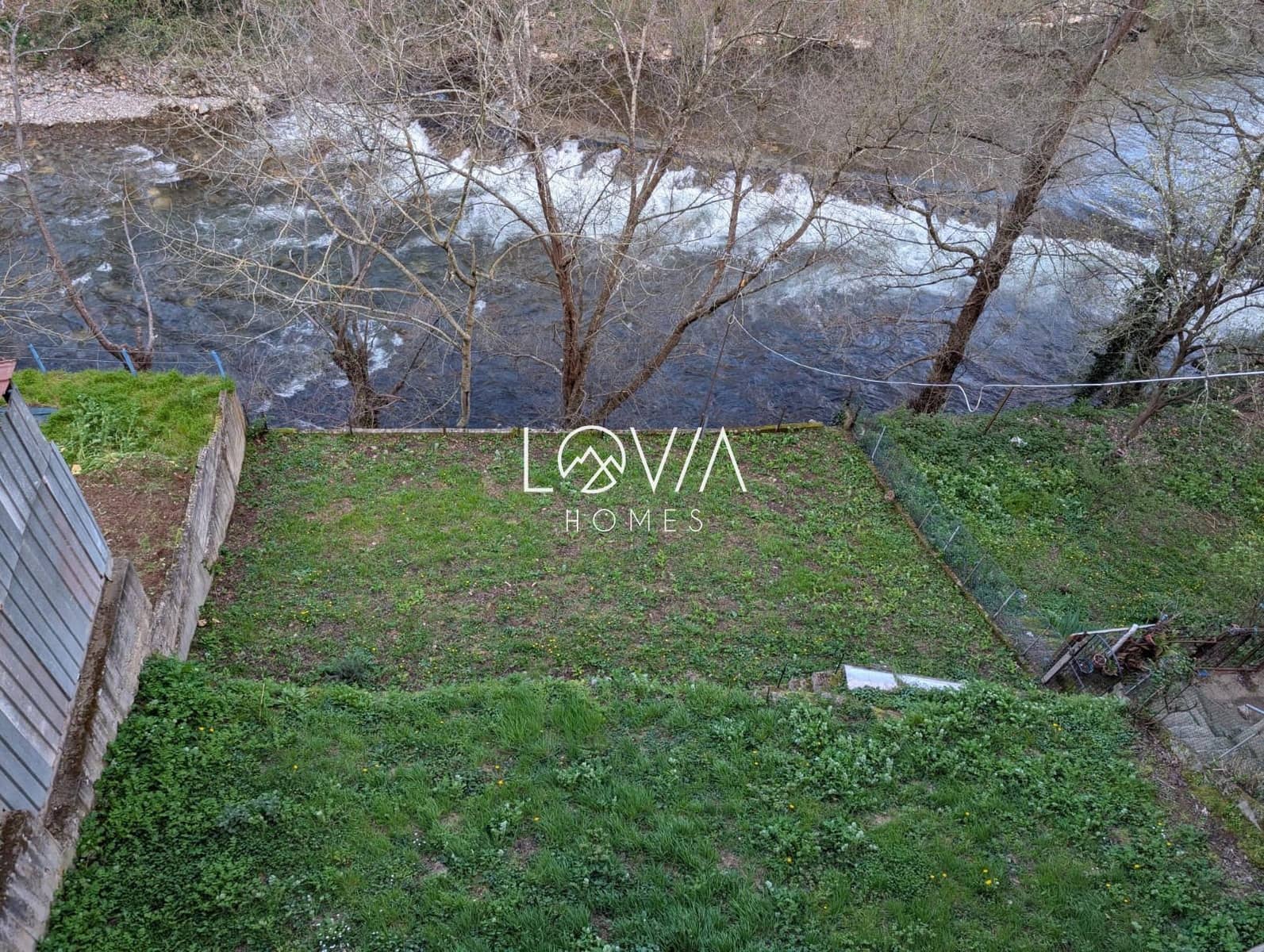 11 bedroom Villa for sale in Cangas del Narcea - € 125,000 (Ref: 9707618)