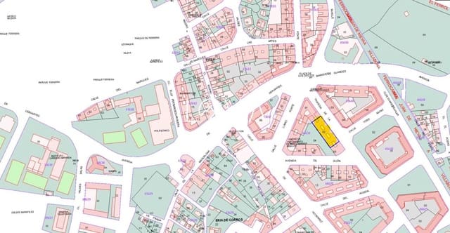 Piso de 4 habitaciones en Avilés en venta - 101.500 € (Ref: 9715350)