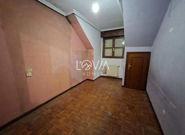 3 bedroom Flat for sale in Oviedo - € 160,000 (Ref: 9737096)