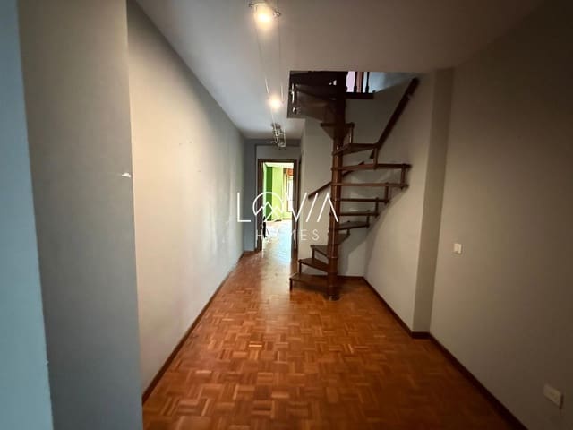 3 bedroom Flat for sale in Oviedo - € 160,000 (Ref: 9737096)