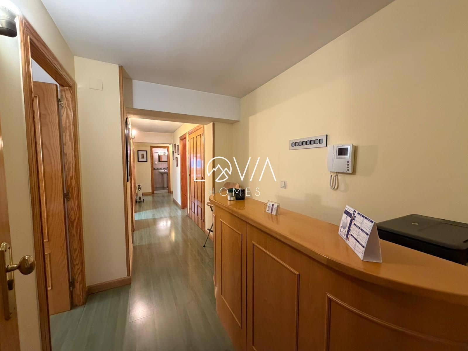 Kaupallinen myytävänä paikassa Oviedo - 184 000 € (Ref: 9763245)