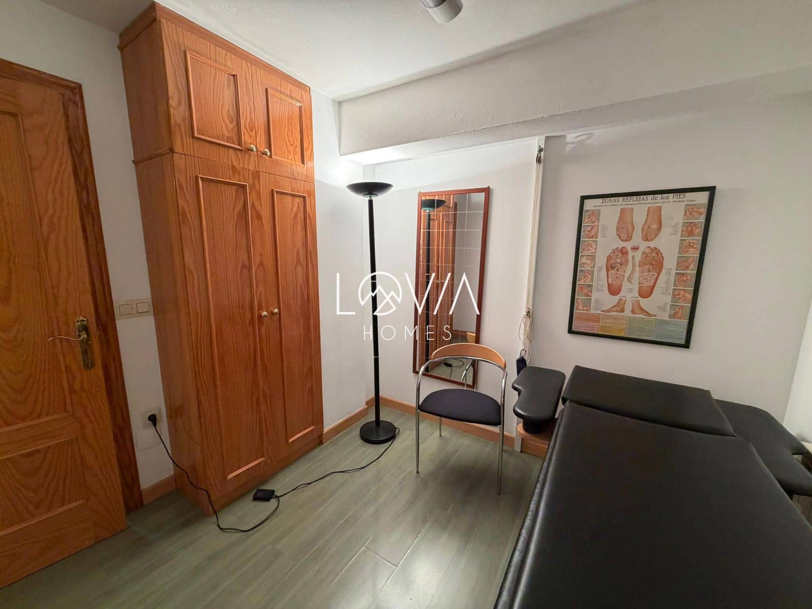 Kaupallinen myytävänä paikassa Oviedo - 184 000 € (Ref: 9763245)