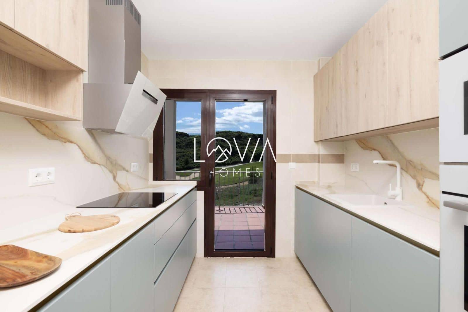 3 slaapkamer Huis te koop in Estepona met zwembad garage - € 593.750 (Ref: 9806968)