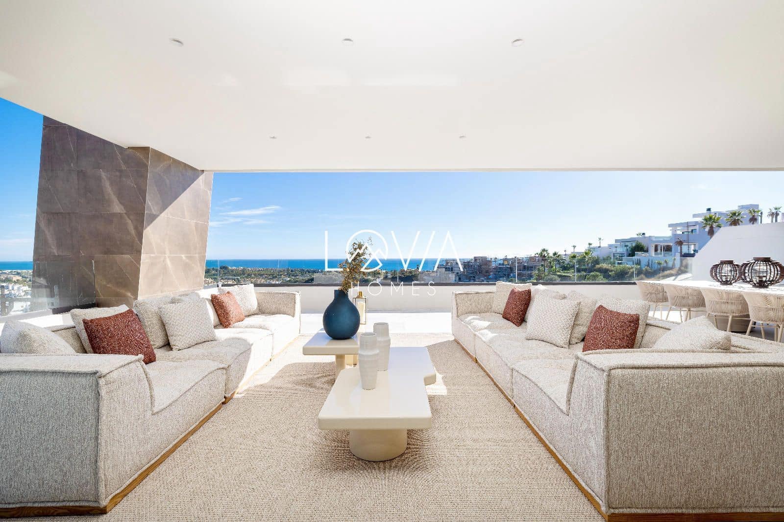 Ático de 3 habitaciones en Estepona en venta con piscina garaje - 1.453.920 € (Ref: 9807141)