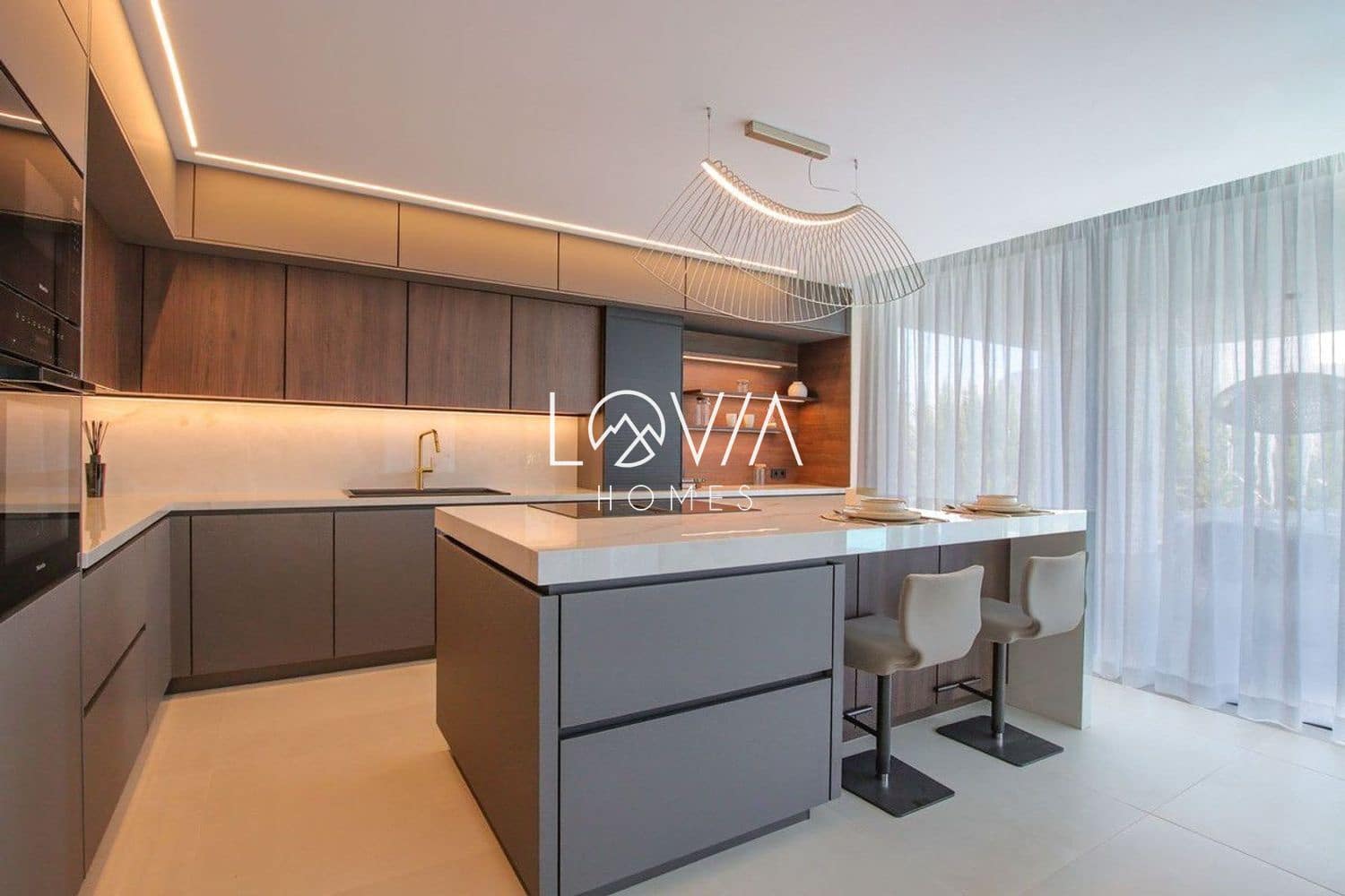 4 slaapkamer Villa te koop in Estepona met zwembad garage - € 2.495.000 (Ref: 9807421)