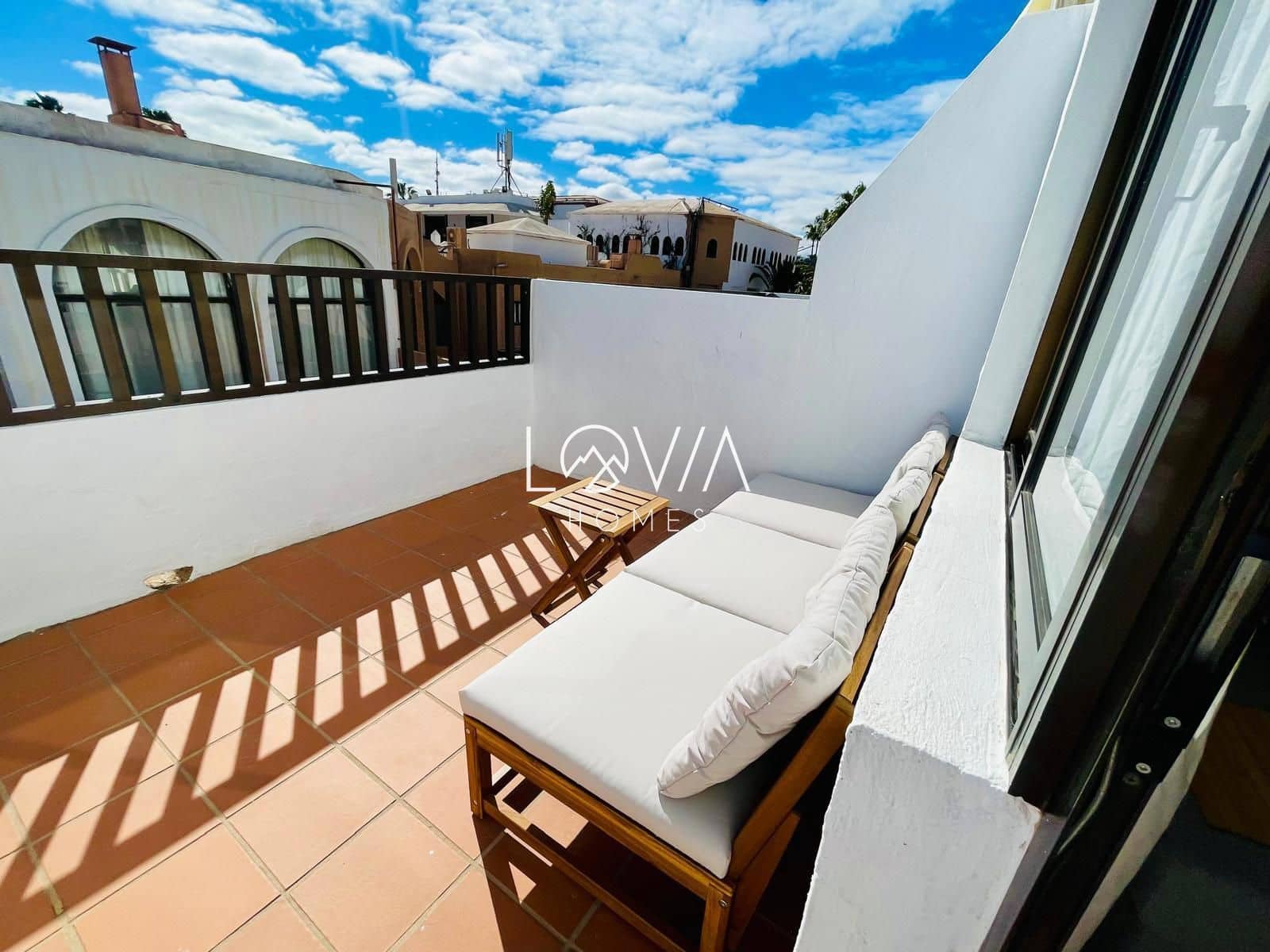 1 soverom Leilighet til leie i Corralejo med svømmebasseng - € 1 400 (Ref: 9827507)