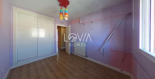4 soveværelse Byhus til salg i Parla med garage - € 407.000 (Ref: 9830276)