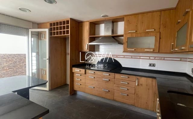 4 sovrum Hus till salu i Parla med garage - 407 000 € (Ref: 9830276)