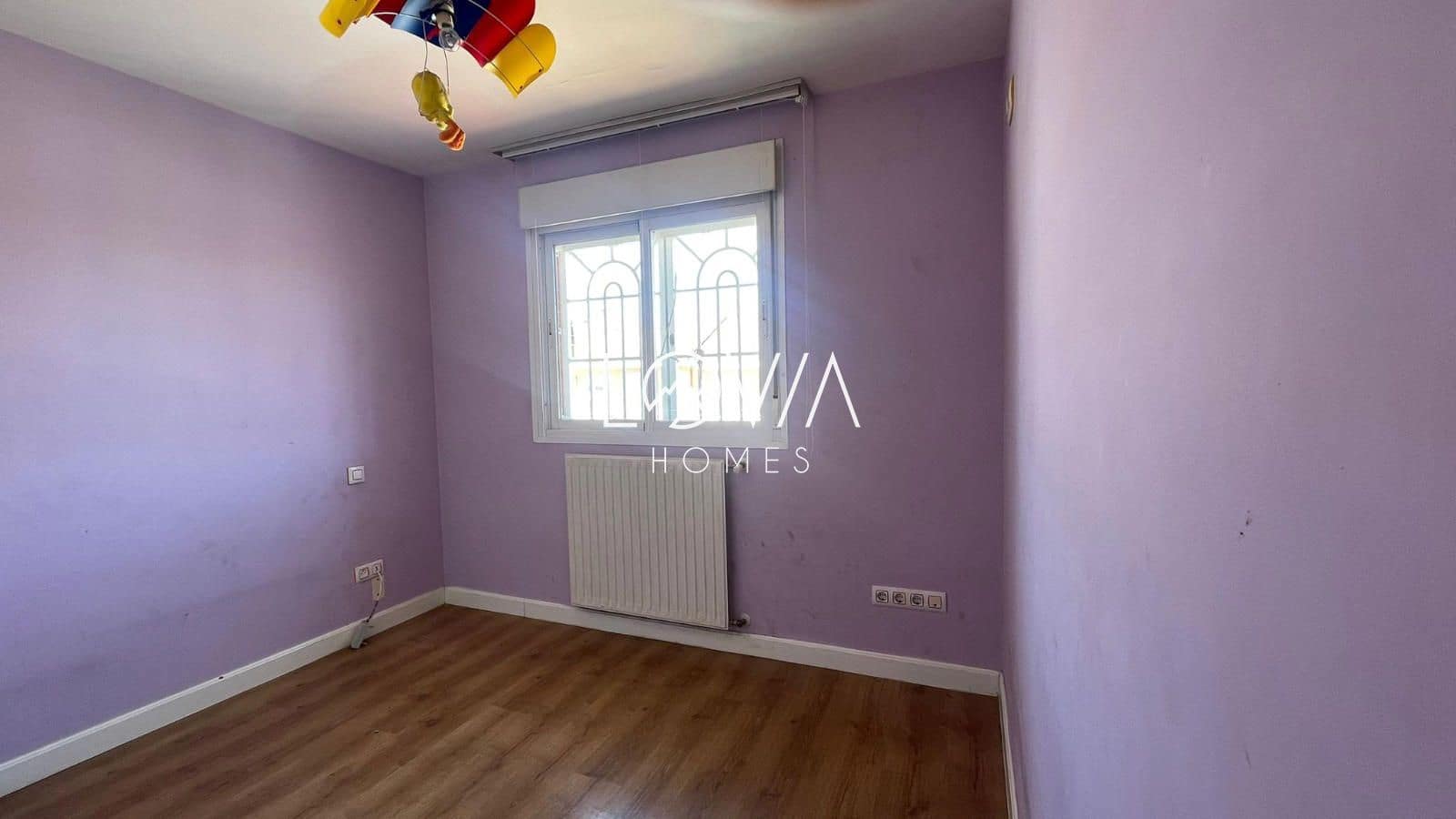 4 soveværelse Byhus til salg i Parla med garage - € 407.000 (Ref: 9830276)