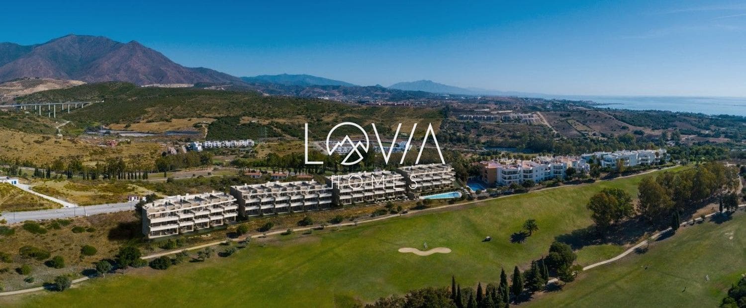 2 chambre Appartement à vendre à Estepona avec piscine garage - 375 000 € (Ref: 9848113)