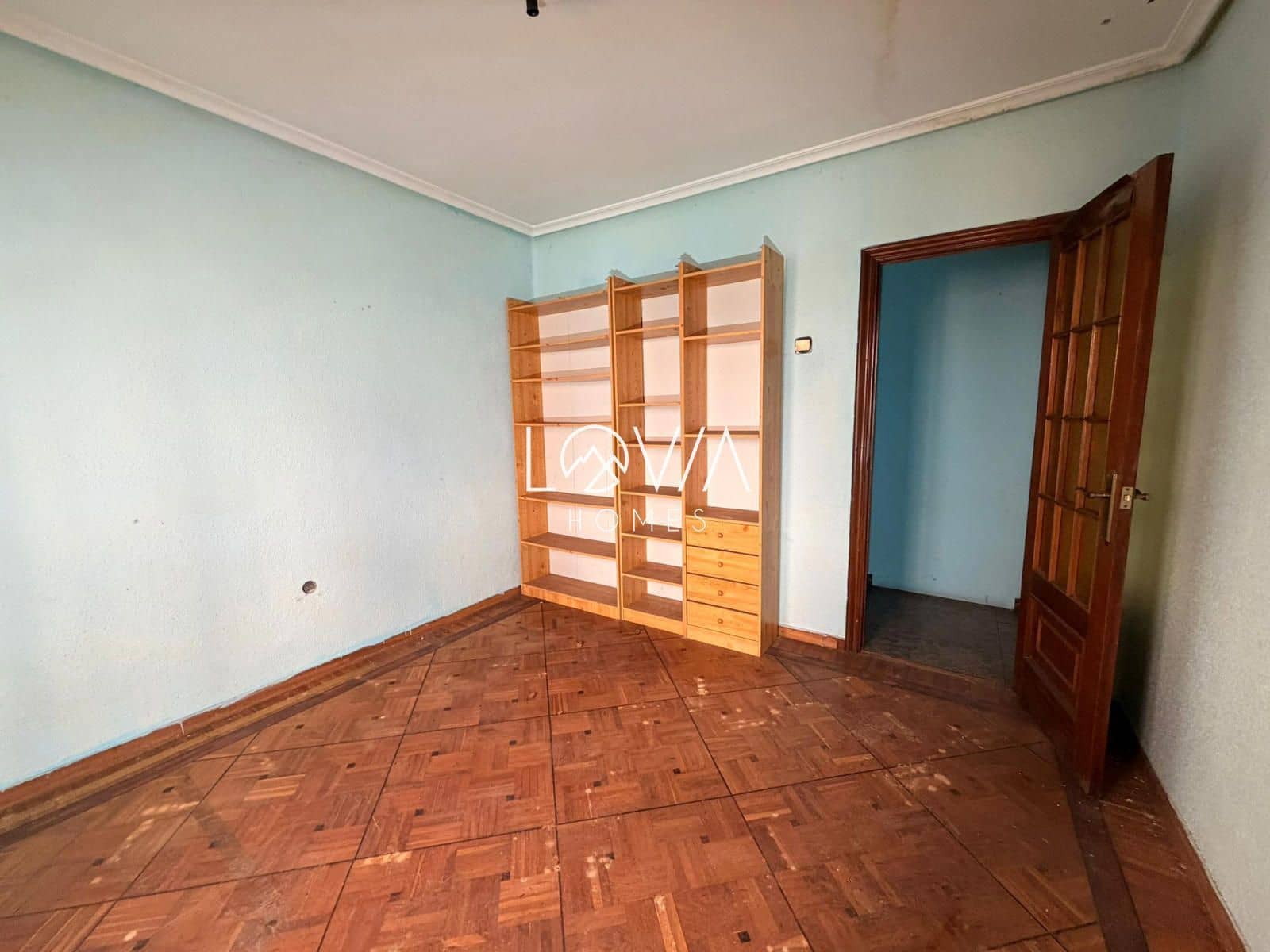 2 bedroom Flat for sale in Corvera de Asturias - € 35,000 (Ref: 9850488)