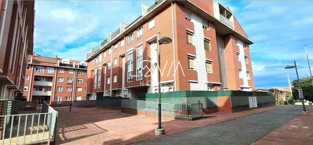 Leilighet til salgs i El Astillero med garasje - € 139 000 (Ref: 9858628)