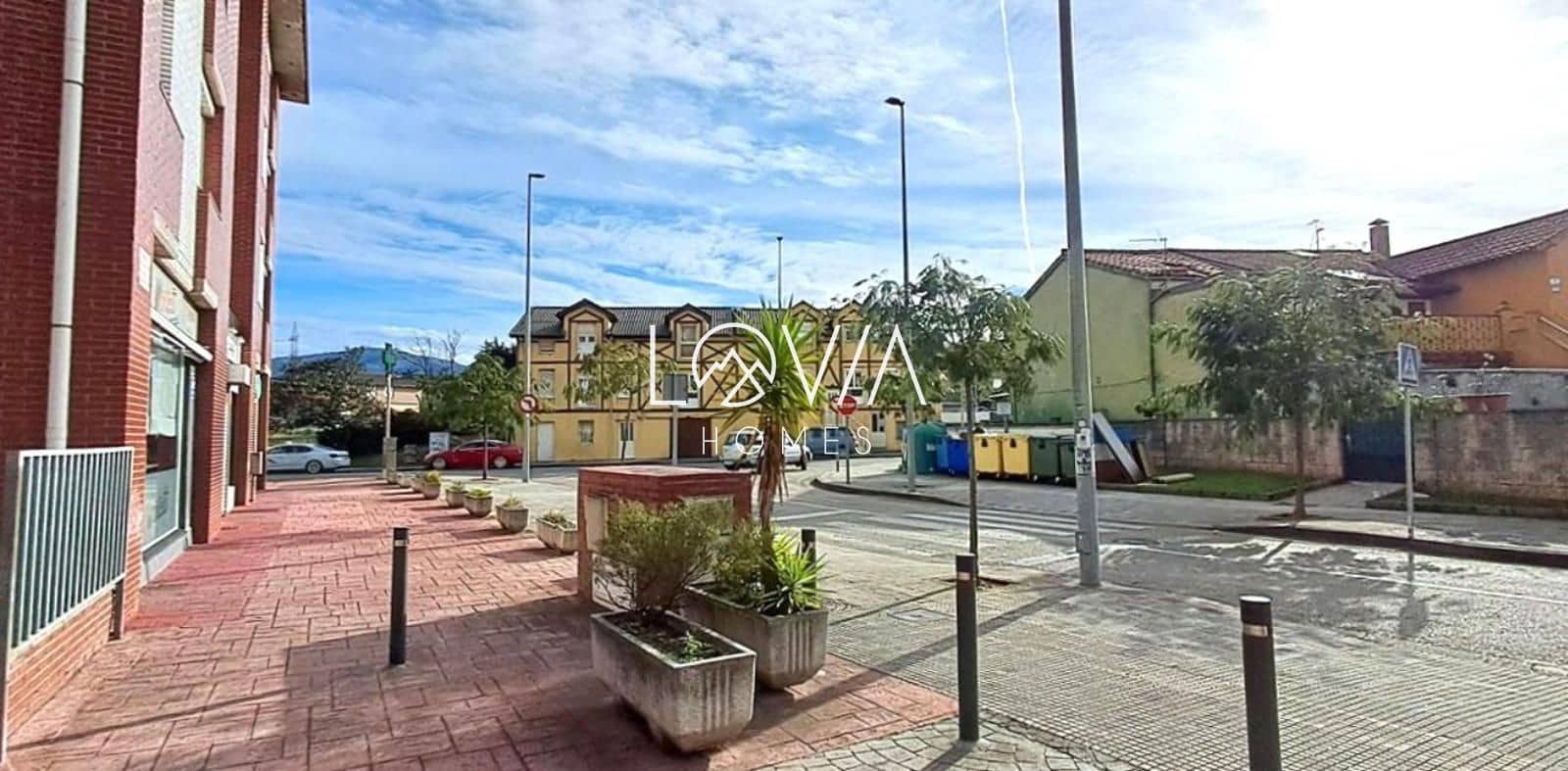 Leilighet til salgs i El Astillero med garasje - € 139 000 (Ref: 9858628)