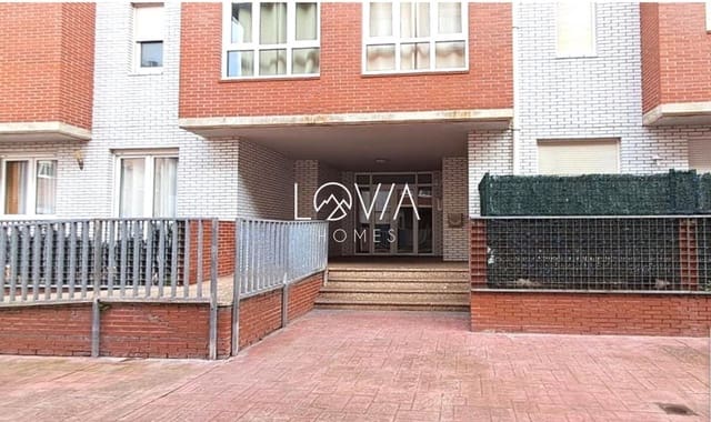 Leilighet til salgs i El Astillero med garasje - € 139 000 (Ref: 9858628)