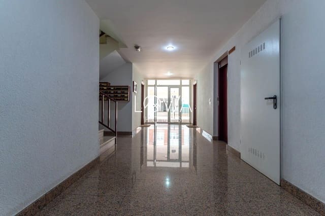 Leilighet til salgs i El Astillero med garasje - € 139 000 (Ref: 9858628)