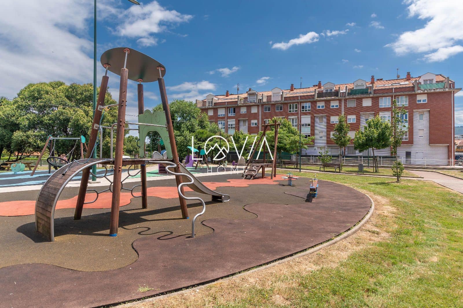 Flat for sale in El Astillero with garage - € 139,000 (Ref: 9858628)