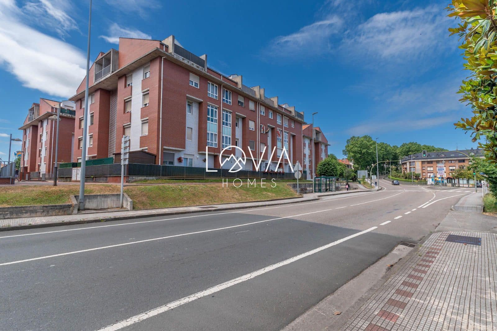 Flat for sale in El Astillero with garage - € 139,000 (Ref: 9858628)