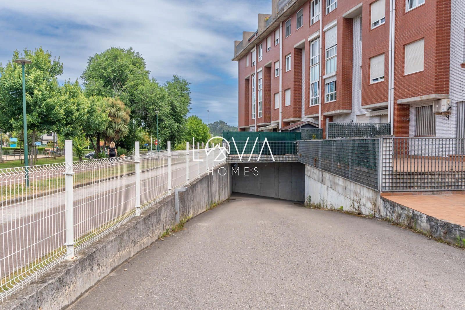 Flat for sale in El Astillero with garage - € 139,000 (Ref: 9858628)