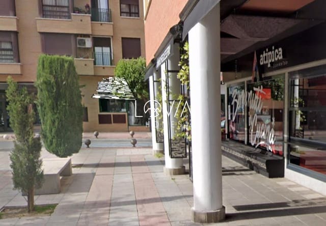 Commercieel te koop in Parla - € 491.300 (Ref: 9876859)