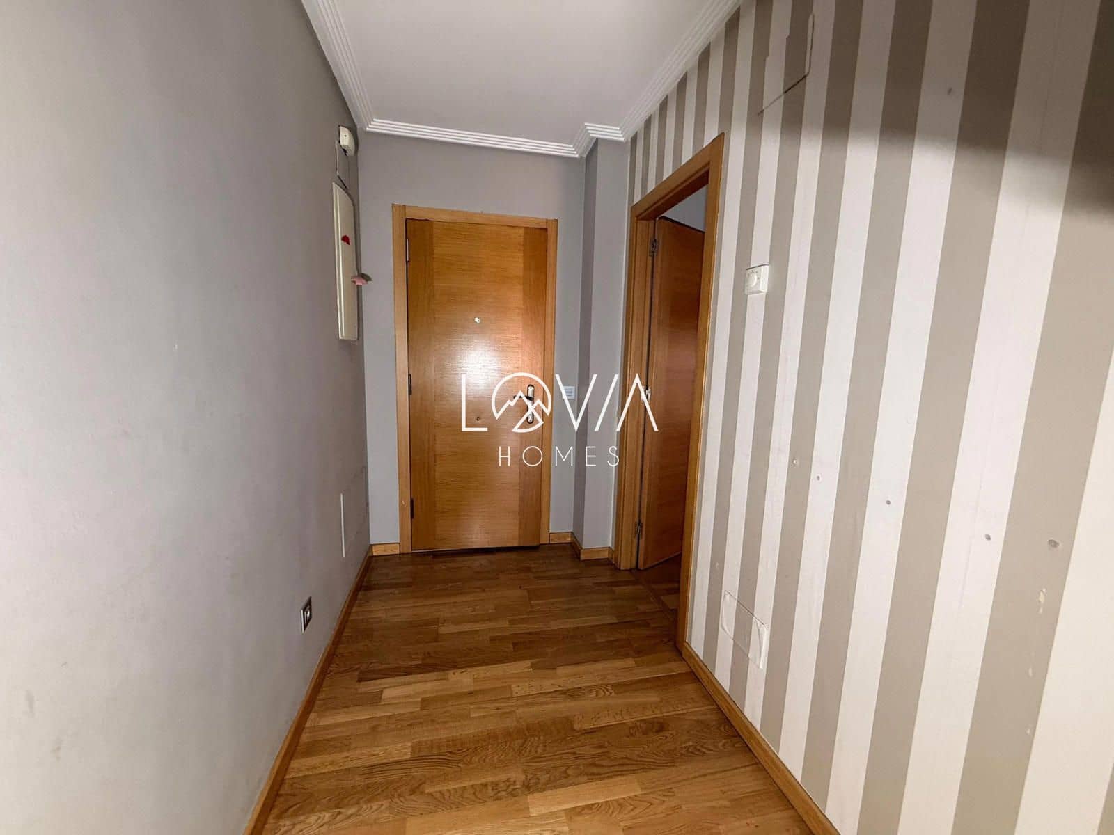 3 bedroom Flat for sale in Gijon with garage - € 210,000 (Ref: 9877110)
