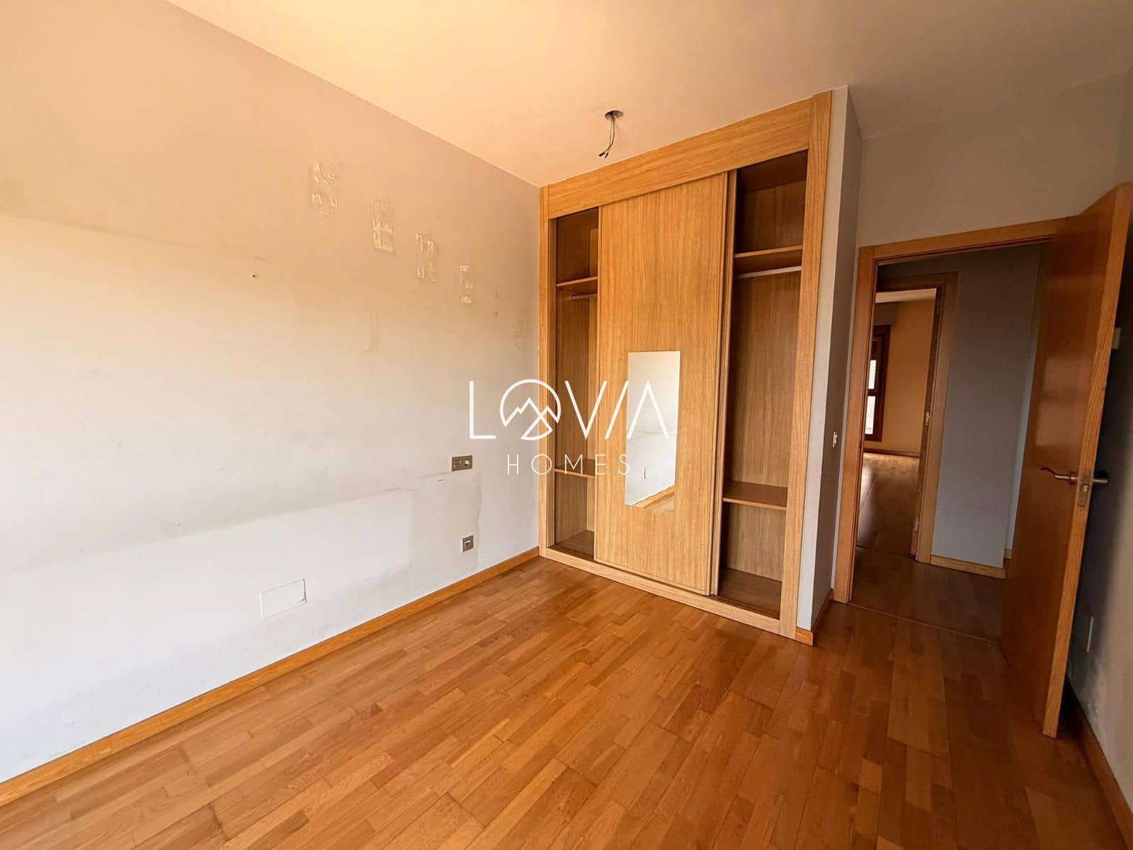 3 bedroom Flat for sale in Gijon with garage - € 210,000 (Ref: 9877110)