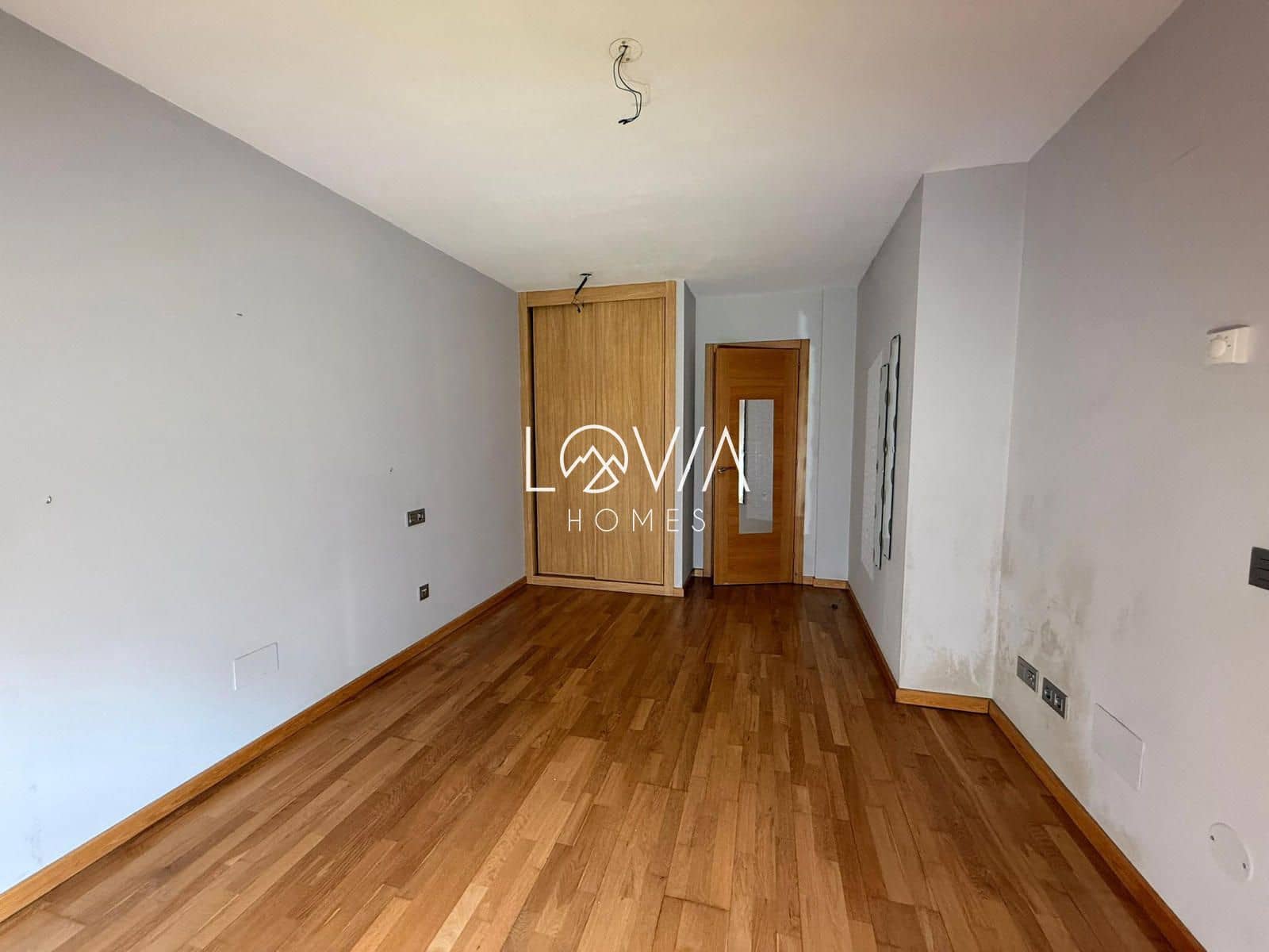 3 bedroom Flat for sale in Gijon with garage - € 210,000 (Ref: 9877110)